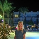 Natali, 52