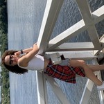 Mila, 44